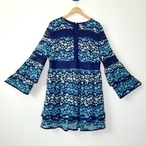 EUC Dolly & Delicious Floral Lace Dress